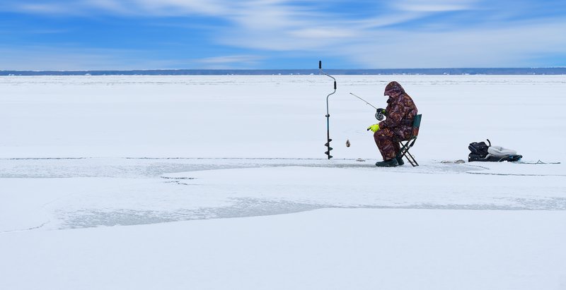 United Kigdom - ice fishing live